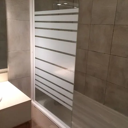 Maison Confortable Avec Parking - 4/6 Pers. - Fr-1-878-42 Apartman *